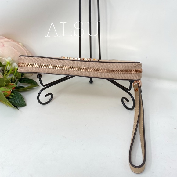 Michael Kors Flat MF Phone Case Rose Gold Large - Picture 3 of 7